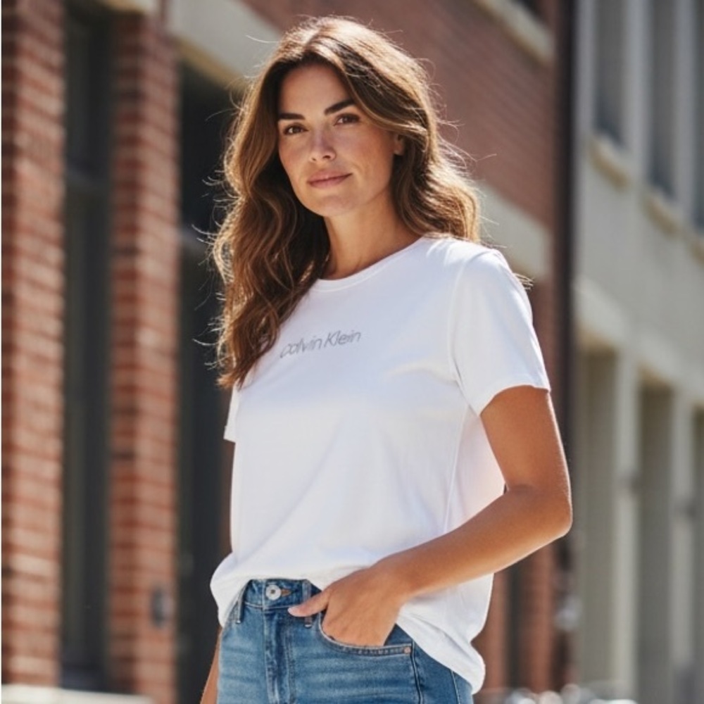 Calvin Klein Women's White Short Sleeve Tee
